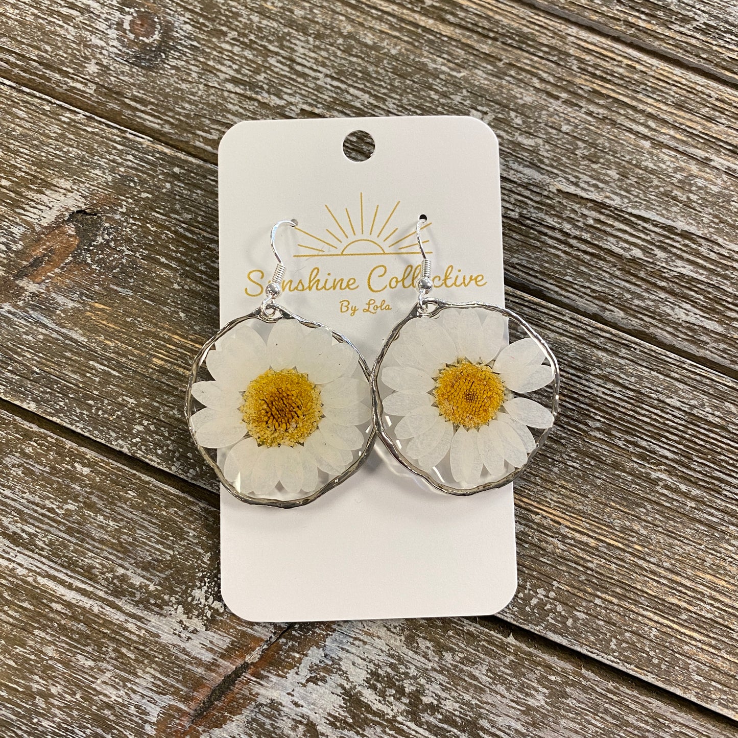 Flower Resin Earrings - Large Round