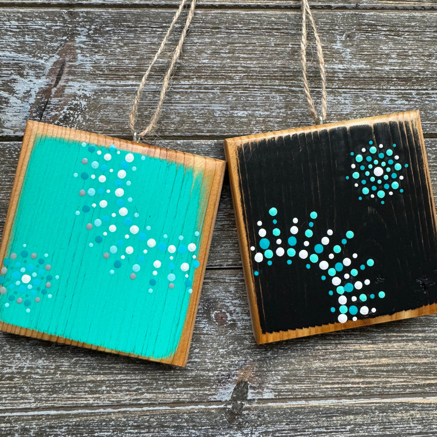 Mandala Dot Ornament - Teal