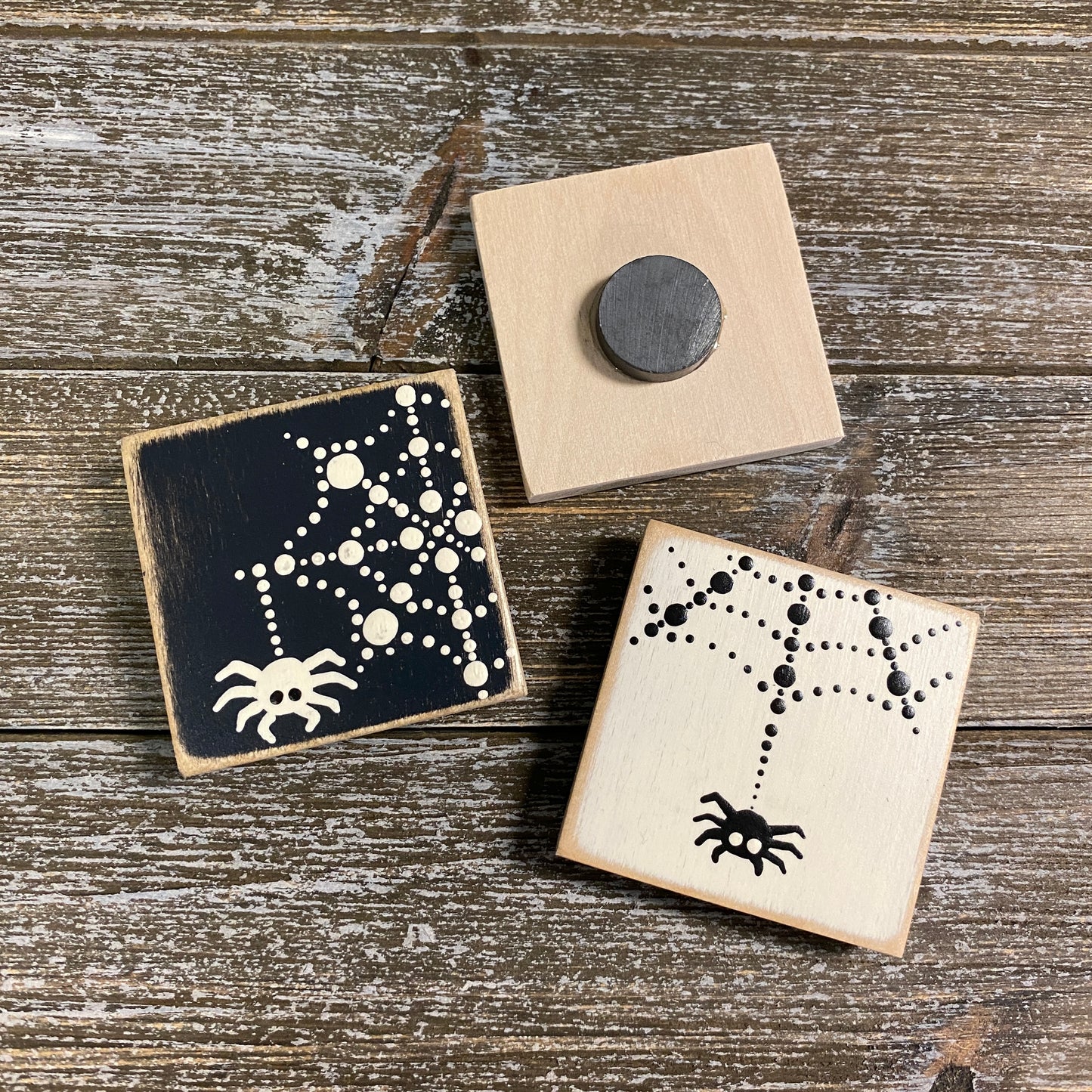 Magnet - Black and White Spider