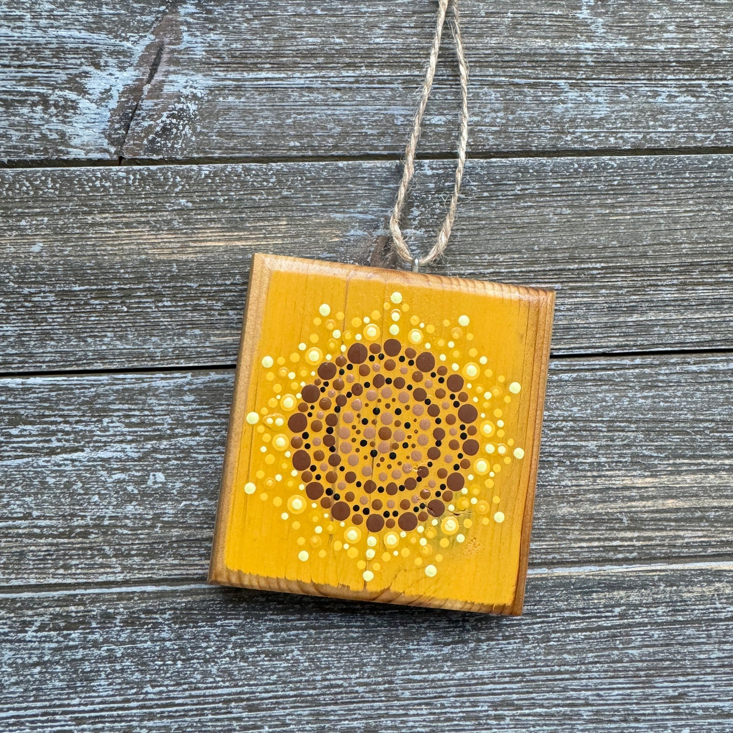 Mandala Dot Ornament - Yellow Sunflower
