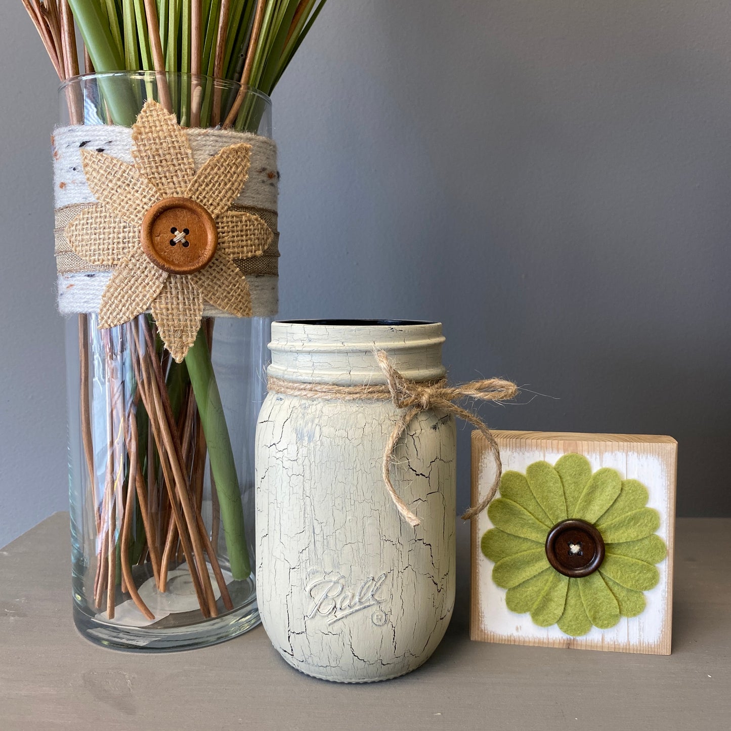 Painted Mason Jar - Beige Crackle