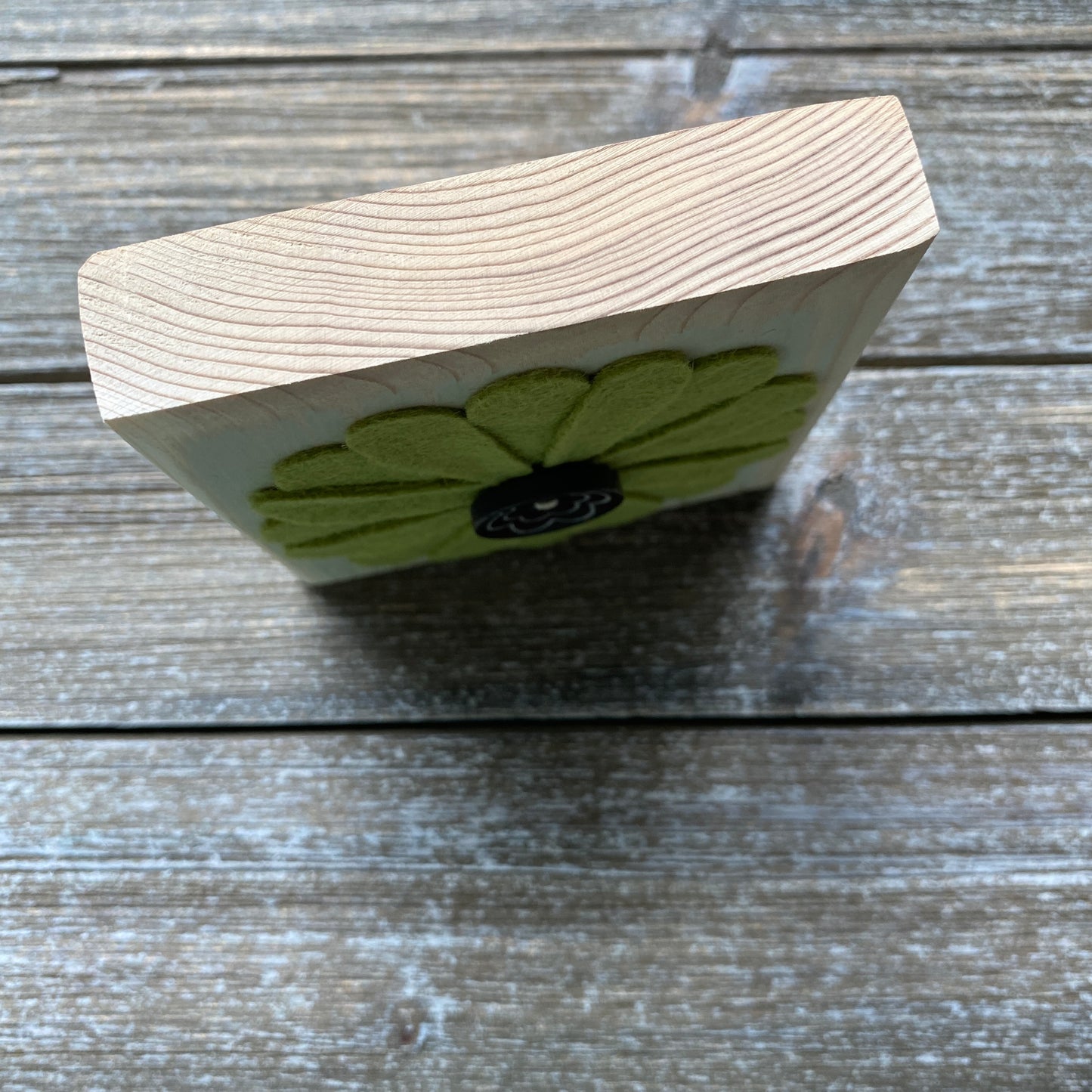 Felt Flower Decor - Beige and Light Green