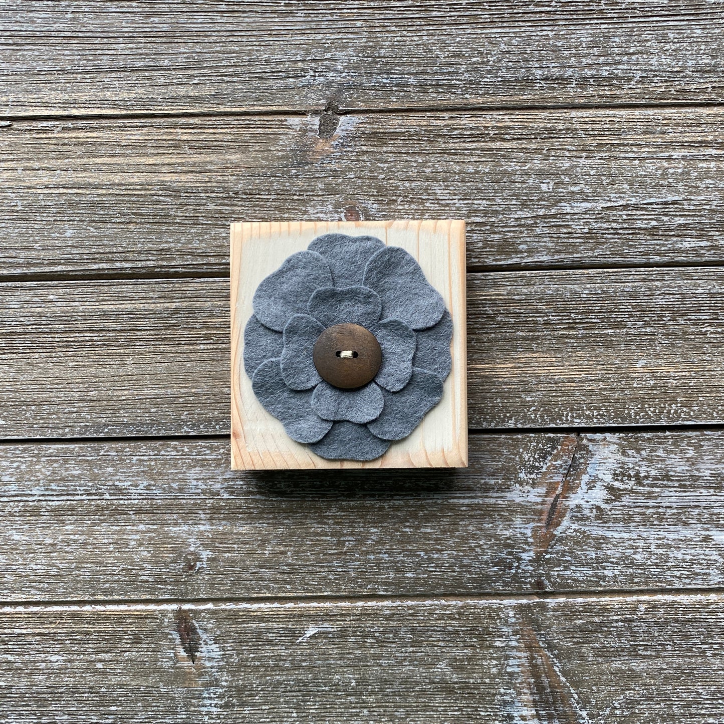 Felt Flower Decor - Beige and Blue