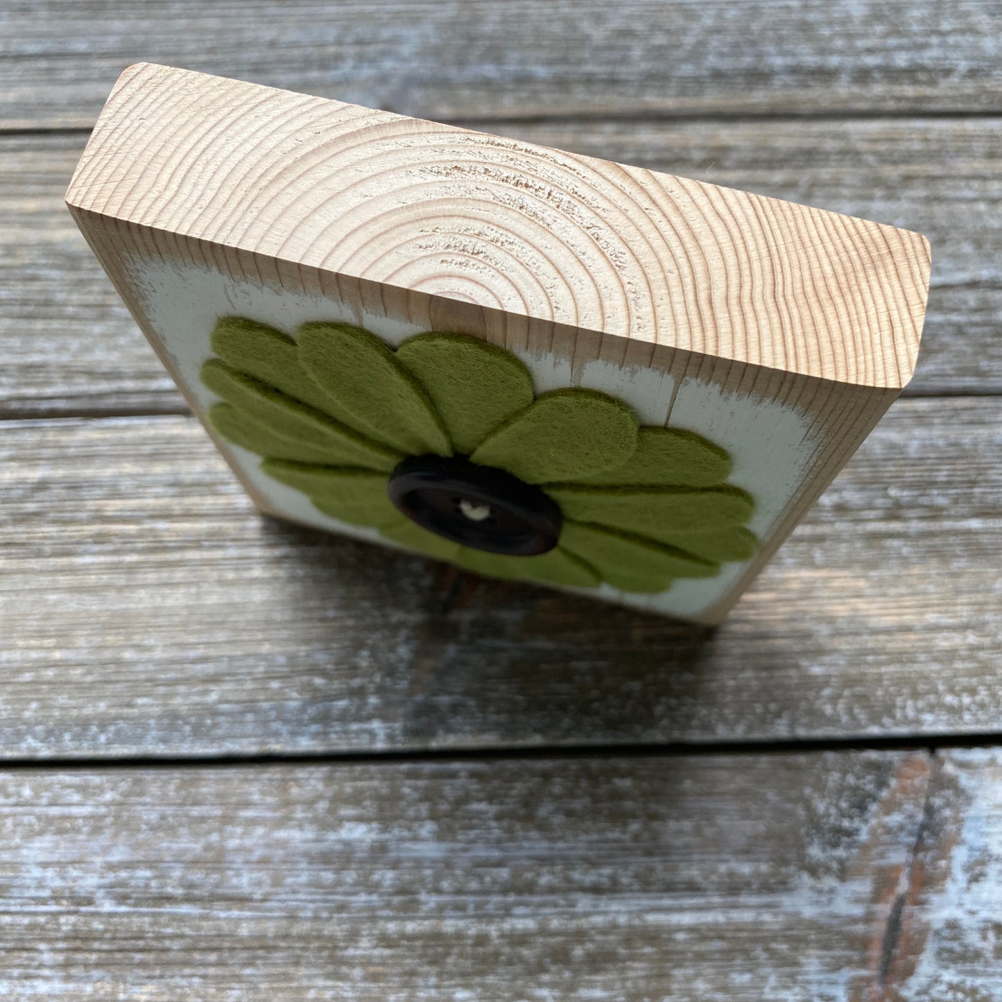 Felt Flower Decor - White and Green