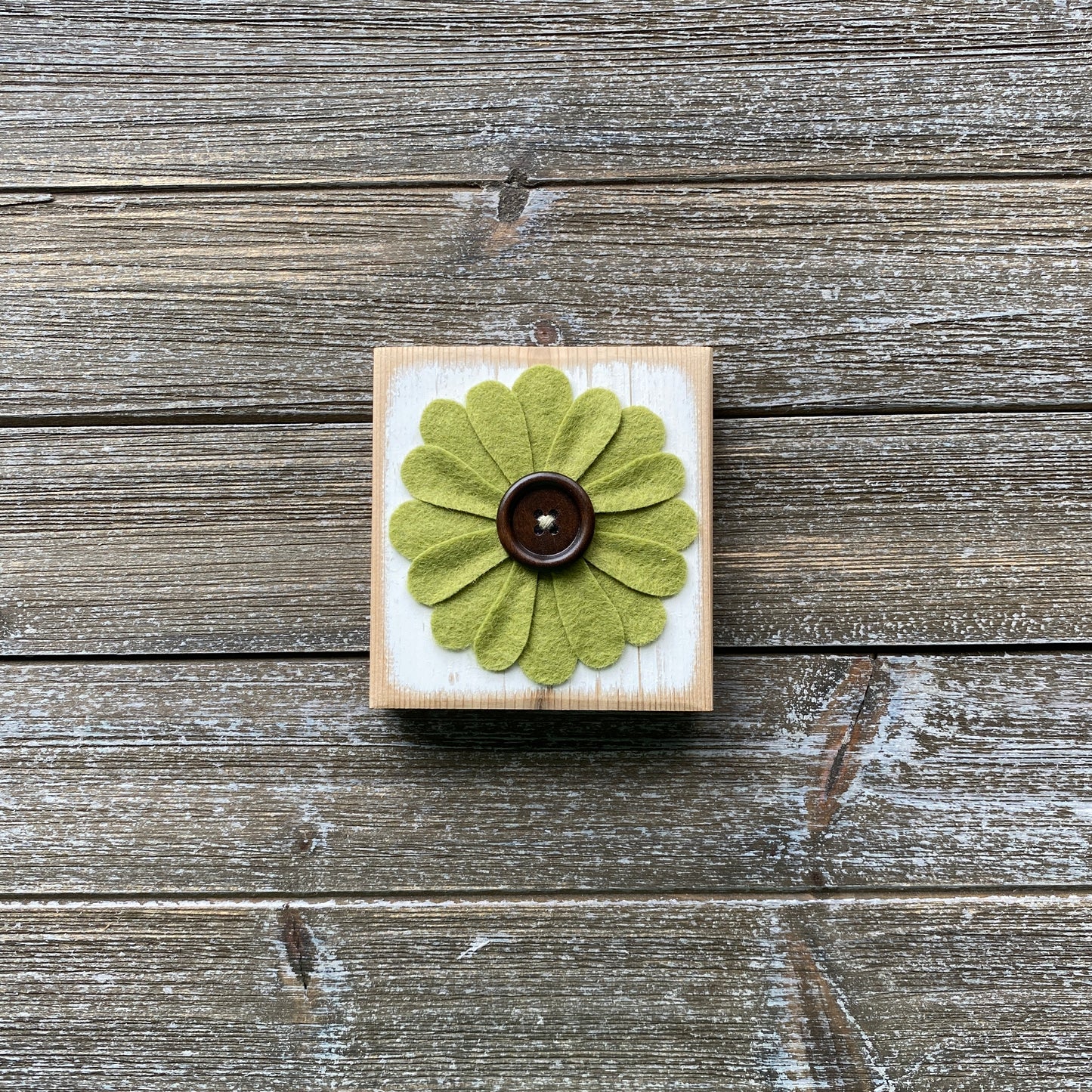 Felt Flower Decor - White and Green